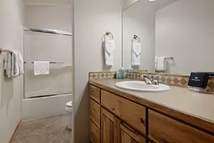 57561 Whistler Ln, Sunriver, OR 97707 - Photo 21