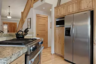 57561 Whistler Ln, Sunriver, OR 97707 - Photo 11