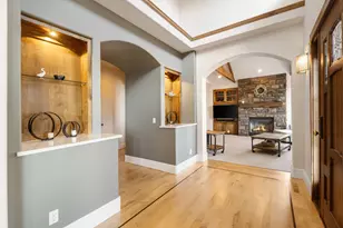 3057 N W Colonial Dr, Bend, OR 97703 - Photo 7