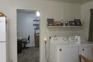 186 Siskiyou St, Tulelake, CA 96134 - Photo 9