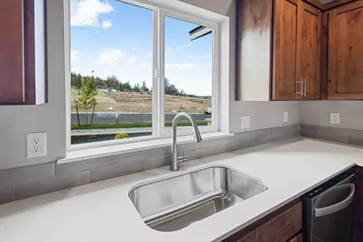 582 SW H Street #Lot 1, Madras, OR 97741 - Photo 5