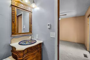 69325 Stirrup, Sisters, OR 97759 - Photo 7