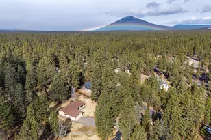 69325 Stirrup, Sisters, OR 97759 - Photo 41