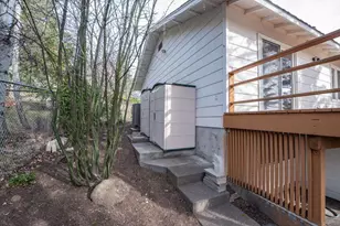 2101 NW Cascade View Dr, Bend, OR 97703 - Photo 53