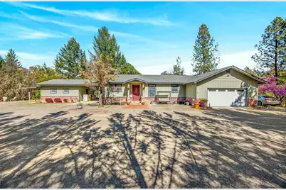 2542 Thomas Terrace, Grants Pass, OR 97527 - Photo 1