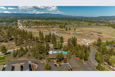 20844 SE Sotra Loop, Bend, OR 97702 - Photo 35