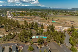 20844 SE Sotra Loop, Bend, OR 97702 - Photo 35