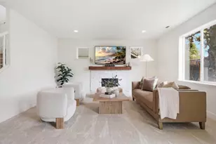 21269 SE Golden Market Ct, Bend, OR 97702 - Photo 9