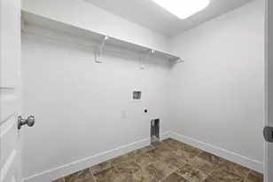 21269 SE Golden Market Ct, Bend, OR 97702 - Photo 33