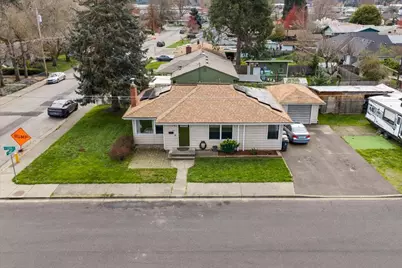 442 NE Baker Drive, Grants Pass, OR 97526 - Photo 19