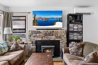 442 NE Baker Drive, Grants Pass, OR 97526 - Photo 9