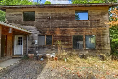 685 Jacksonville Res Road, Jacksonville, OR 97530 - Photo 19