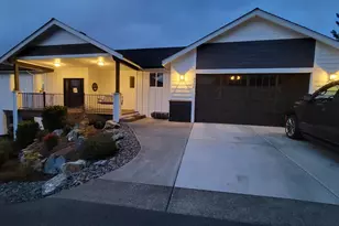 2357 Robertson, Grants Pass, OR 97527 - Photo 3