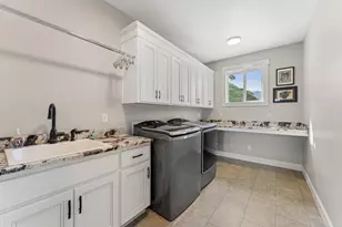2357 Robertson Crest, Grants Pass, OR 97527 - Photo 21