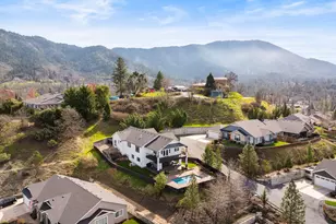 2357 Robertson, Grants Pass, OR 97527 - Photo 49