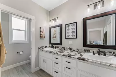 2357 Robertson, Grants Pass, OR 97527 - Photo 19