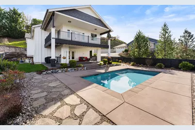 2357 Robertson Crest, Grants Pass, OR 97527 - Photo 35