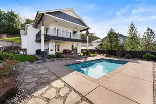 2357 Robertson Crest, Grants Pass, OR 97527 - Photo 35