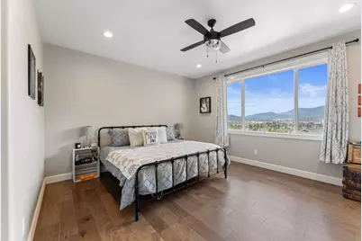 2357 Robertson, Grants Pass, OR 97527 - Photo 17