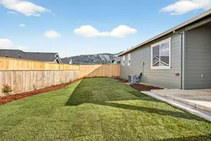 3743 Carlin Dr, Medford, OR 97504 - Photo 43