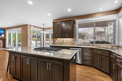 637 Oak Wood, Eagle Point, OR 97524 - Photo 15