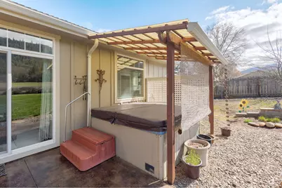 9547 Old Stage Road, Central Point, OR 97502 - Photo 25