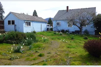 116 NE Evelyn Avenue, Grants Pass, OR 97526 - Photo 7