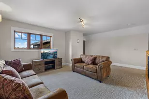 481 W Hope Ave, Sisters, OR 97759 - Photo 49