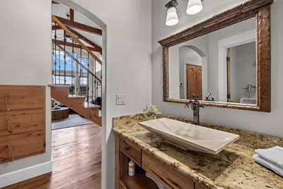 481 W Hope Avenue, Sisters, OR 97759 - Photo 33