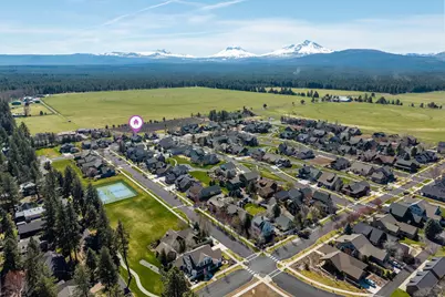 481 W Hope Avenue, Sisters, OR 97759 - Photo 17