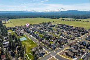 481 W Hope Ave, Sisters, OR 97759 - Photo 17