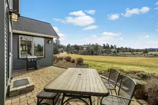 481 W Hope Ave, Sisters, OR 97759 - Photo 53