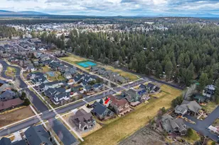 481 W Hope Ave, Sisters, OR 97759 - Photo 59