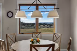 481 W Hope Ave, Sisters, OR 97759 - Photo 9