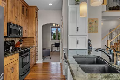 481 W Hope Avenue, Sisters, OR 97759 - Photo 7