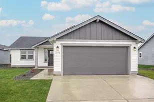 3718 Luchu St, Medford, OR 97504 - Photo 1