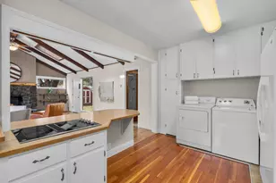 1119 NE 9th St, Bend, OR 97701 - Photo 9