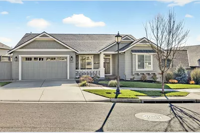 4084 Crystal Springs Drive, Medford, OR 97504 - Photo 1