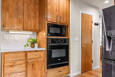 3115 Salishan Court, Medford, OR 97504 - Photo 7