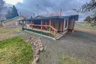 345 W 2nd St, Long Creek, OR 97856 - Photo 25