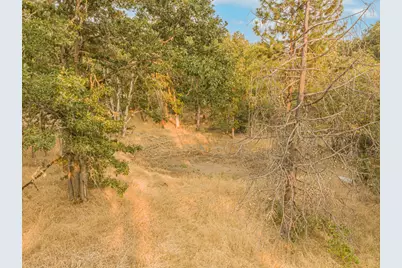 323 Eric Way, Grants Pass, OR 97526 - Photo 11