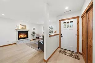 337 W Jefferson Ave, Sisters, OR 97759 - Photo 7