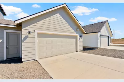 4011 SW Obsidian Place #145, Redmond, OR 97756 - Photo 17