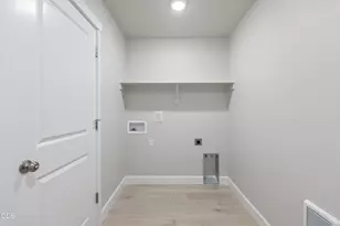 4011 SW Obsidian Pl, Redmond, OR 97756 - Photo 29