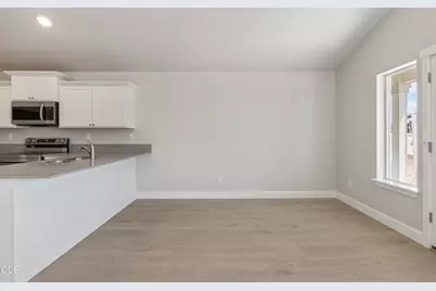 4011 SW Obsidian Place #145, Redmond, OR 97756 - Photo 25