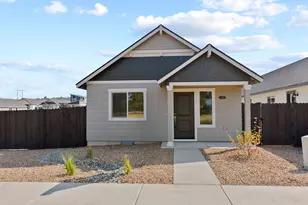 4011 SW Obsidian Pl, Redmond, OR 97756 - Photo 1