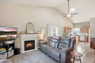 20648 Beaumont Dr, Bend, OR 97701 - Photo 5