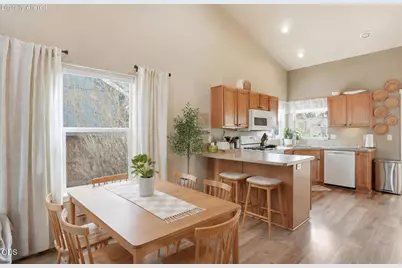 20648 Beaumont Drive, Bend, OR 97701 - Photo 11