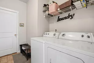 20648 Beaumont Dr, Bend, OR 97701 - Photo 27