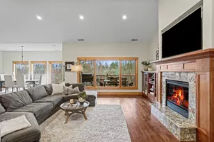 1970 Landaggard Dr NW, Salem, OR 97304 - Photo 11